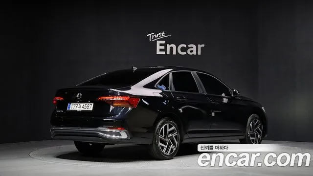 Volkswagen Jetta — Фото автомобиля 2