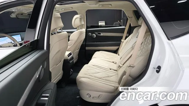 Genesis GV80 — Фото автомобиля 12