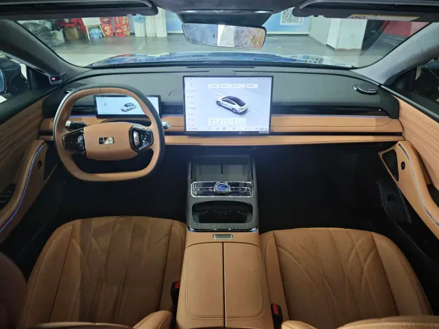 Geely Galaxy Xingyao 8 — Фото автомобиля 6