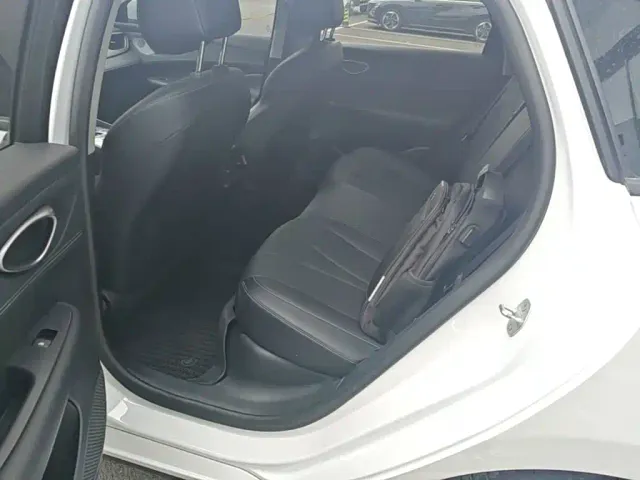 BYD Seal 05 DM-i — Фото автомобиля 16