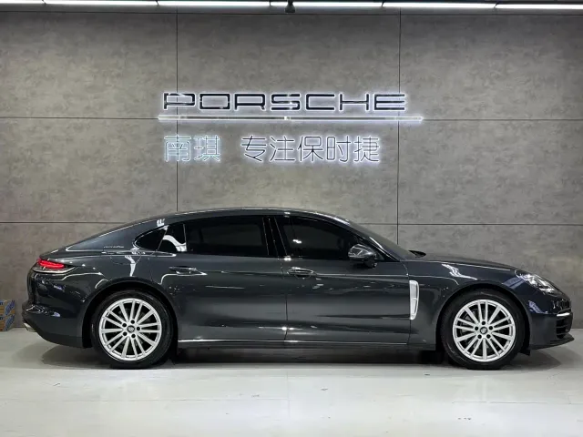 Porsche Panamera — Фото автомобиля 4