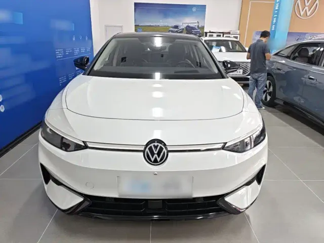 Volkswagen ID.7 Vizzion — Фото автомобиля 2