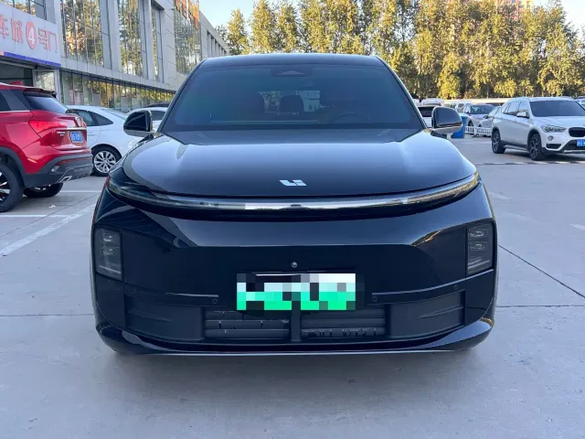 Li Auto L6 — Фото автомобиля 2