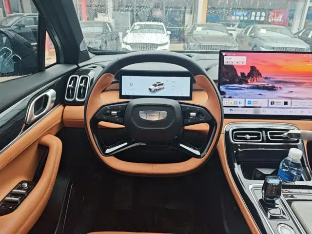 Geely Boyue L 2025 4th Gen 1.5TD DCT Splendor — Фото автомобиля 10