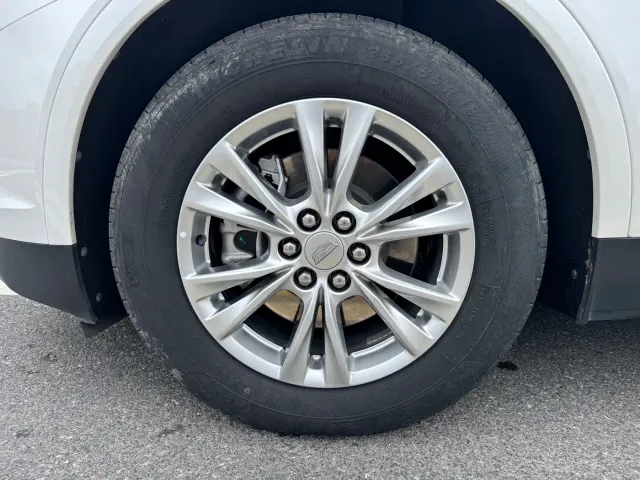 Cadillac XT5 — Фото автомобиля 7