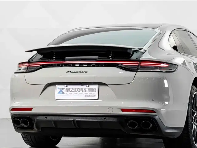 Porsche Panamera — Фото автомобиля 8