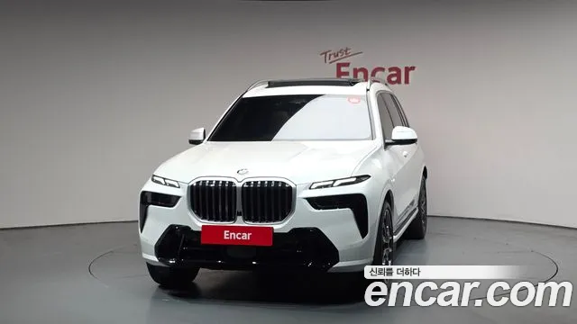 BMW X7 — Фото автомобиля 3