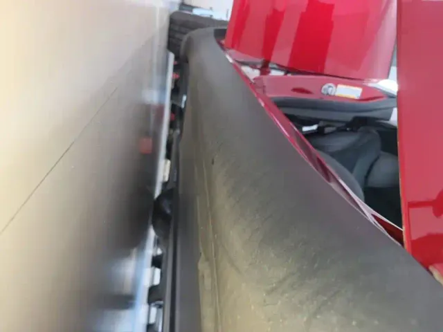 Tesla Model Y — Фото автомобиля 20