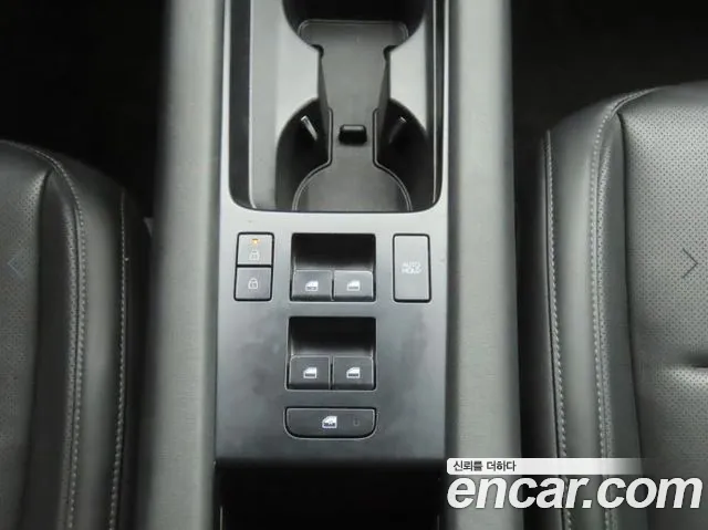 Hyundai Ioniq 6 — Фото автомобиля 12