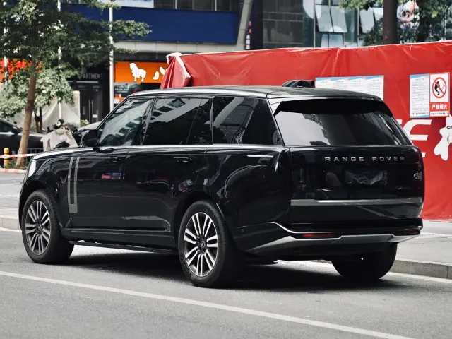 Land Rover Range Rover — Фото автомобиля 3