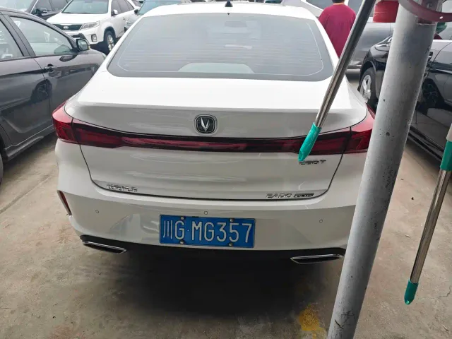 Changan Eado — Фото автомобиля 15