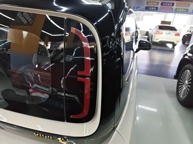 Baojun KiWi EV — Фото автомобиля 7
