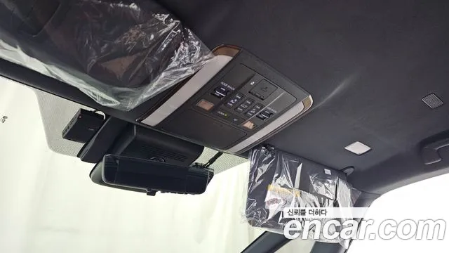 Toyota Alphard — Фото автомобиля 26