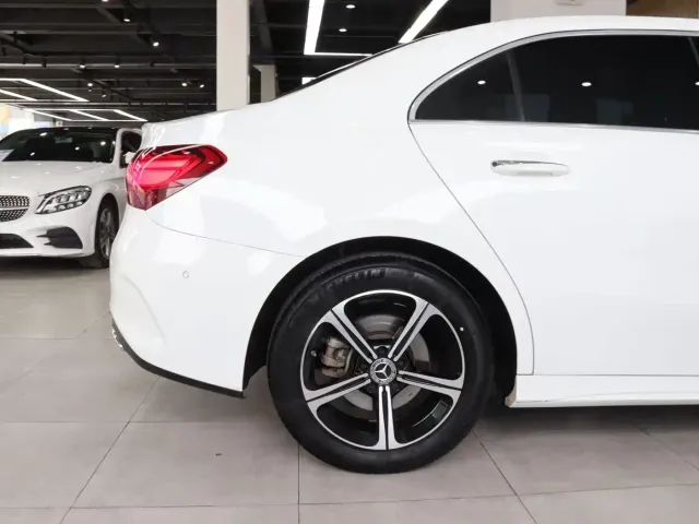 Mercedes-Benz A-Class — Фото автомобиля 7