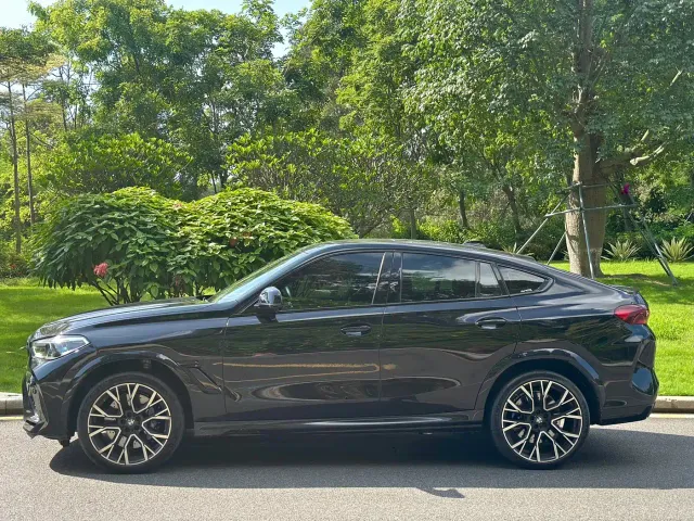 BMW X6 M — Фото автомобиля 3