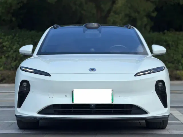 Nio ET5 Touring — Фото автомобиля 4