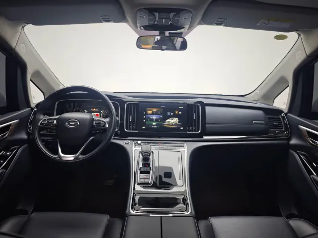 GAC Trumpchi M8 — Фото автомобиля 12
