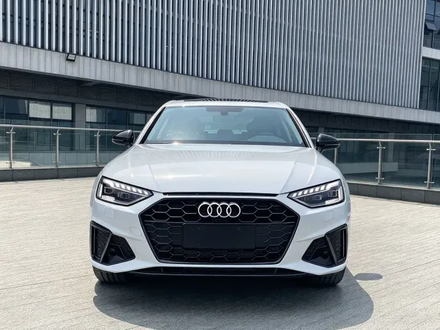 Audi A4L — Фото автомобиля 2