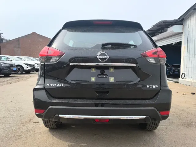 Nissan X-Trail — Фото автомобиля 5