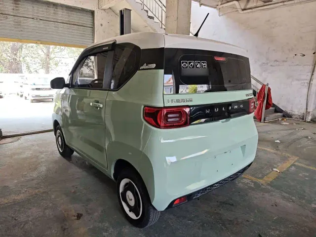 Wuling Hongguang Mini EV — Фото автомобиля 4