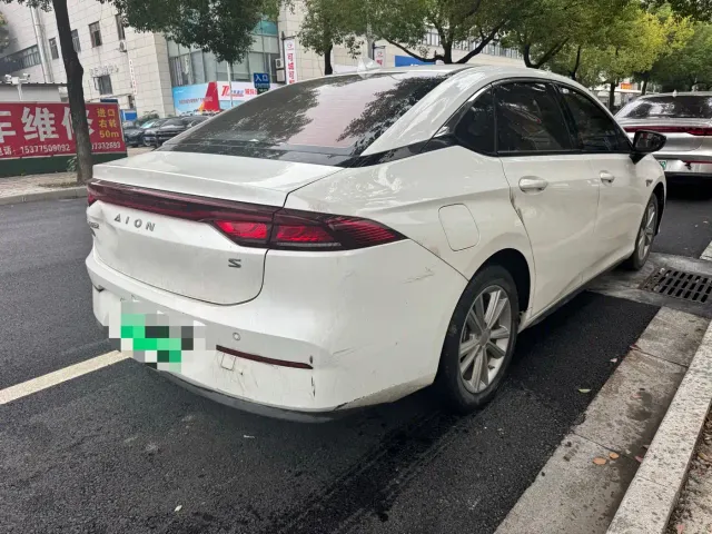 GAC Aion S — Фото автомобиля 11