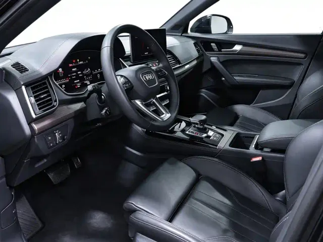 Audi Q5L — Фото автомобиля 11