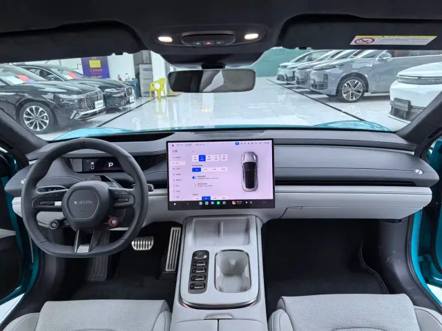 Xiaomi SU7 — Фото автомобиля 7