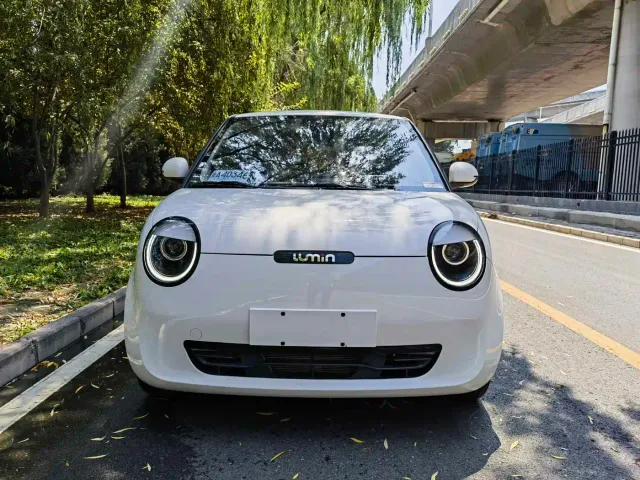 Changan Lumin — Фото автомобиля 3