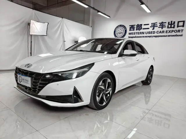 Фотография автомобиля — Hyundai Elantra