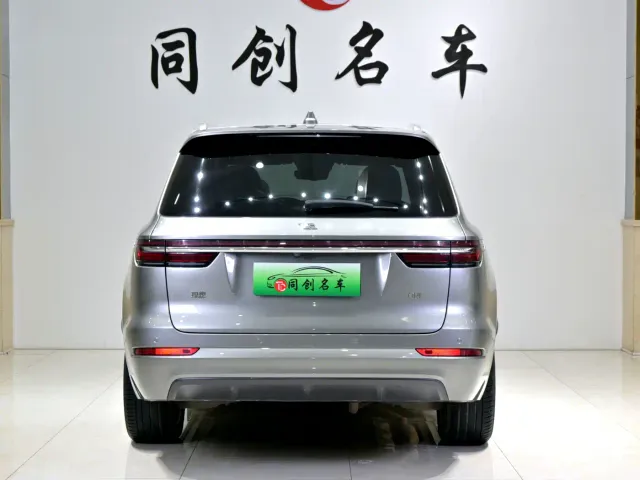 Li Auto ONE — Фото автомобиля 5