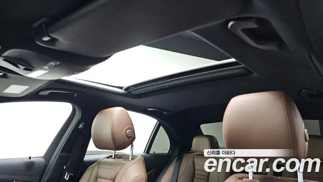 Mercedes-Benz E-Class — Фото автомобиля 18