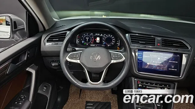 Volkswagen Tiguan — Фото автомобиля 13