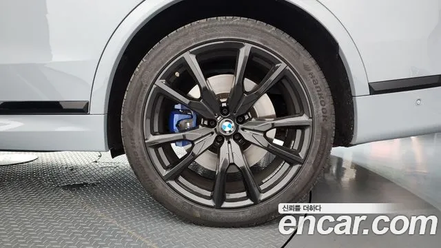BMW X7 M60i xDrive M Sport 6 мест — Фото автомобиля 21