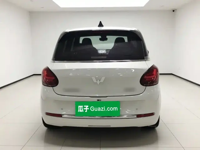 Wuling Bingo — Фото автомобиля 3