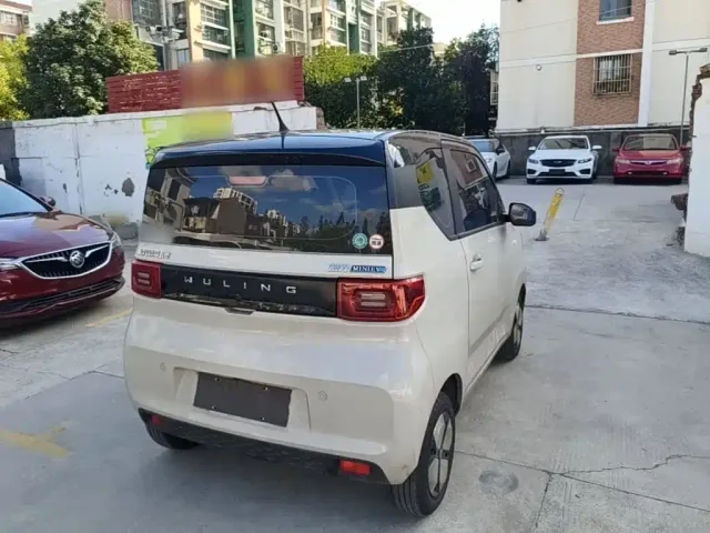 Wuling Hongguang Mini EV — Фото автомобиля 6