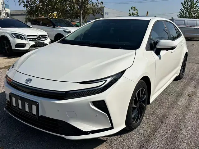 Фотография автомобиля — Toyota Corolla