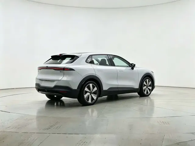 Deepal S05 — Фото автомобиля 8