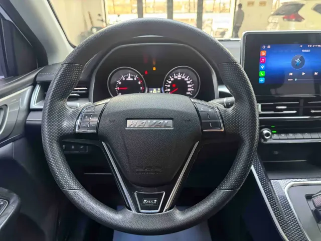 Haval M6 — Фото автомобиля 15