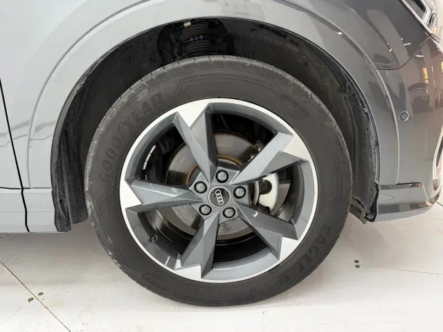 Audi Q3 — Фото автомобиля 8