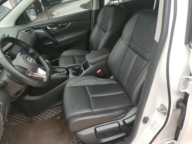 Nissan Qashqai — Фото автомобиля 14
