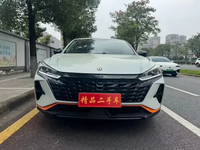 Dongfeng Yixuan — Фото автомобиля 2