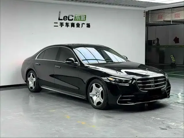 Mercedes-Benz S-Class — Фото автомобиля 3