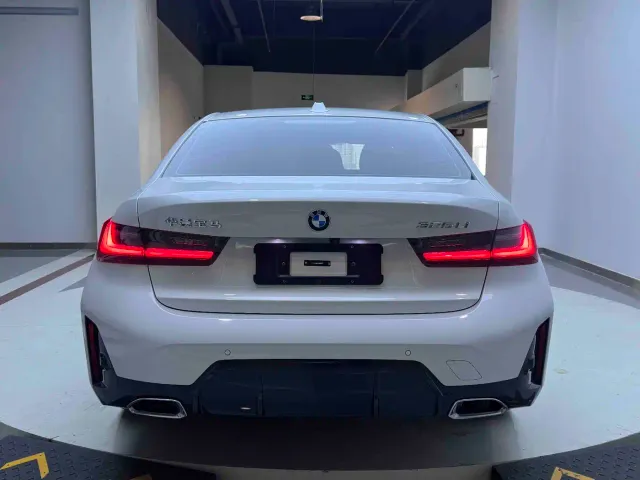 BMW 3 Series — Фото автомобиля 6