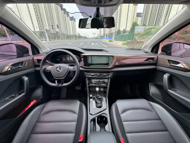 Volkswagen Tharu — Фото автомобиля 10