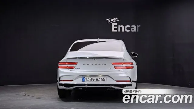 Genesis G80 Бензин 3.5 турбо AWD — Фото автомобиля 4