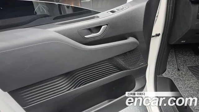 Hyundai Staria — Фото автомобиля 14