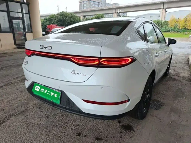 BYD Qin PLUS — Фото автомобиля 6