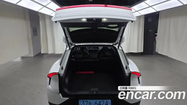Kia EV6 — Фото автомобиля 22