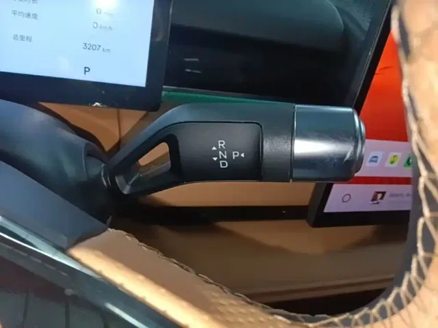 Geely Galaxy Xingyao 8 — Фото автомобиля 13