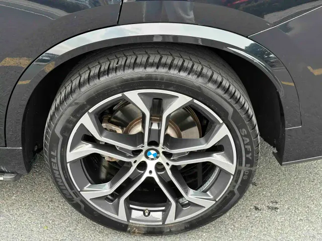 BMW X5 — Фото автомобиля 9